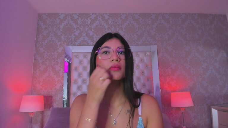 LylaKarl's Streamate show and profile