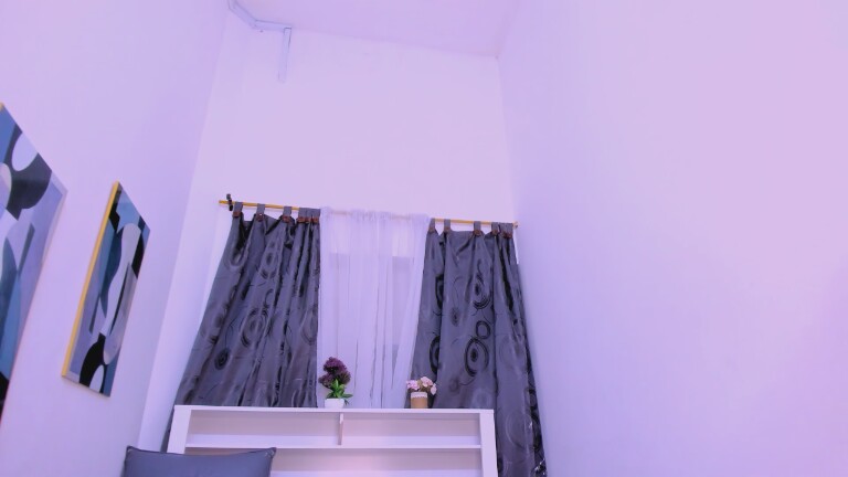 Mist_tMia's Streamate show and profile