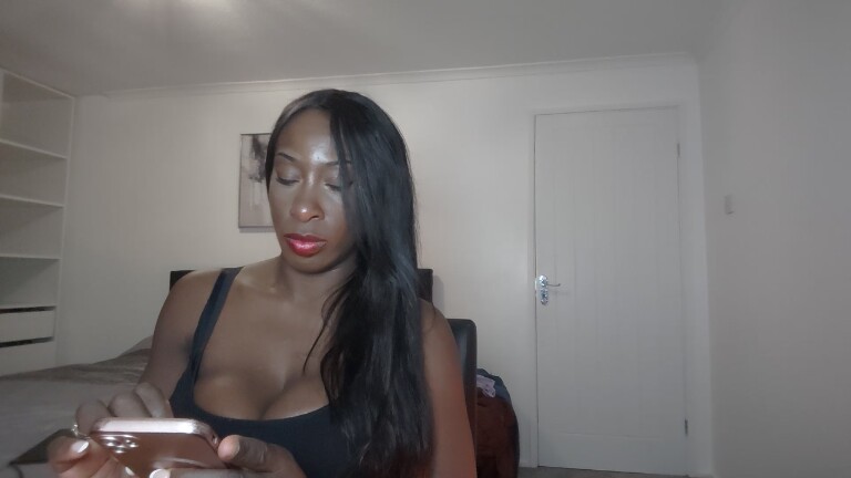 EnglishGoddessDestinyBlack's Streamate show and profile