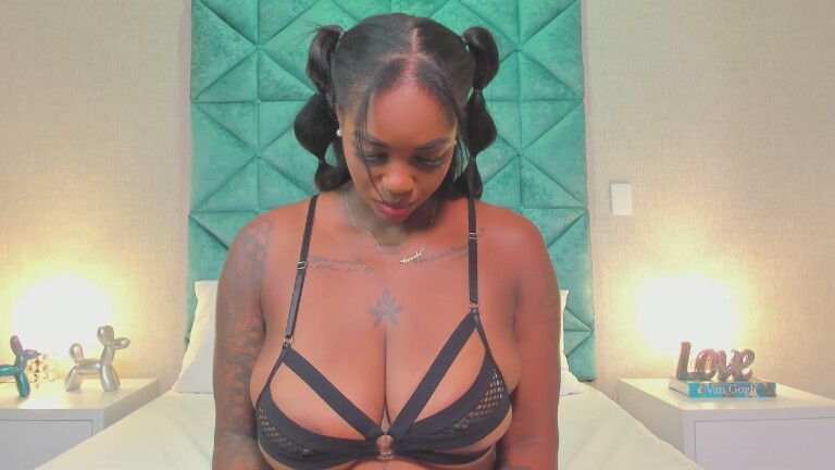 VenusMillan's Streamate show and profile