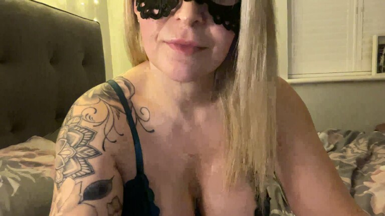 Verticalvixxen's Streamate show and profile