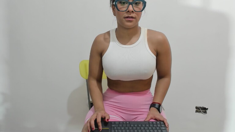 Alisonn_love's Streamate show and profile