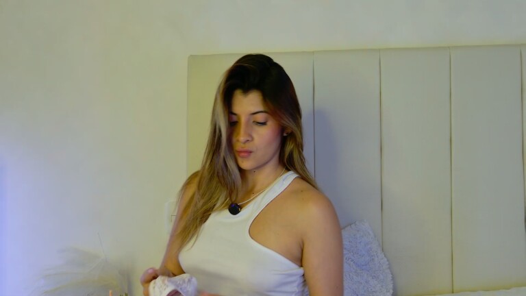 ValentinaCastillo's Streamate show and profile