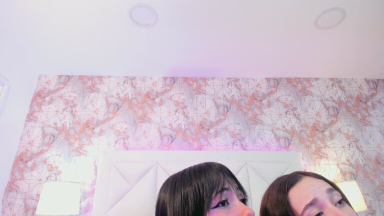 AriiaTyler's Streamate show and profile