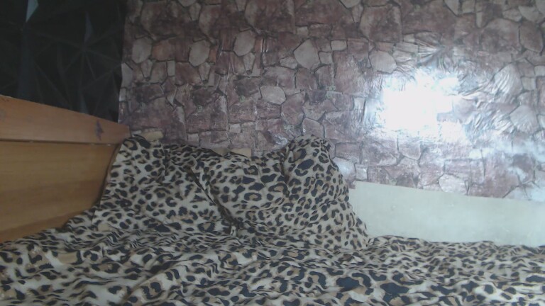 SELYINA's Streamate show and profile